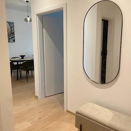 Апартаменты Urban Vibe By Atlas - Free Parking